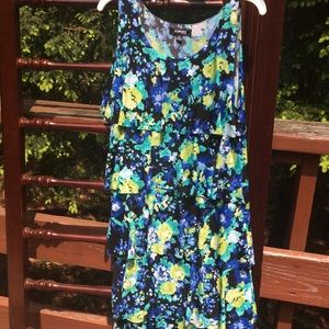 *SALE* Floral Dress Petite M